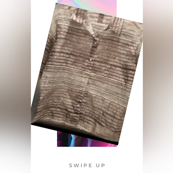 Unleash Your Style with the Pre-Loved West End Long Sleeve Button-Down Shirt - Picture 16 of 16